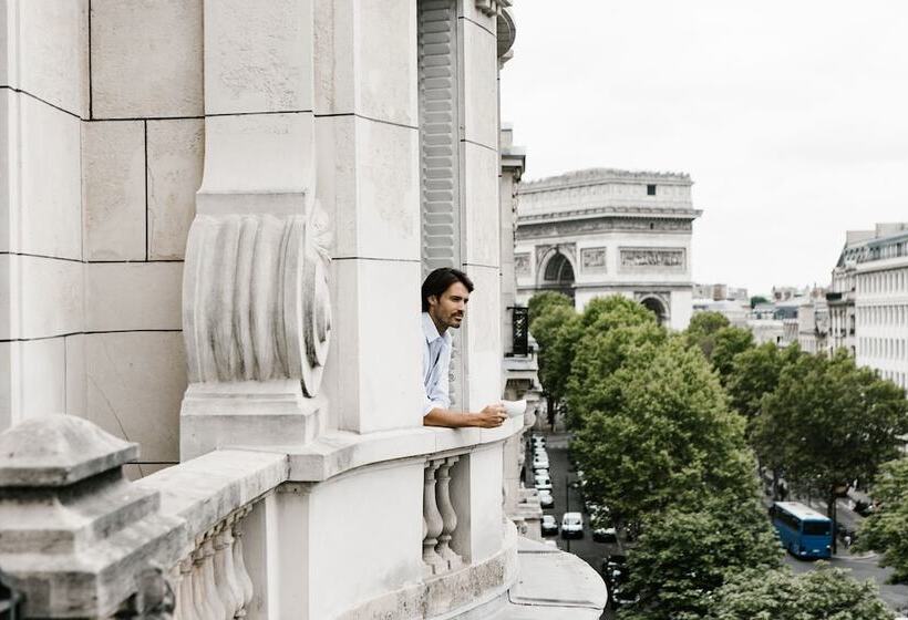 בית מלון כפרי Le Royal Monceau  Raffles Paris