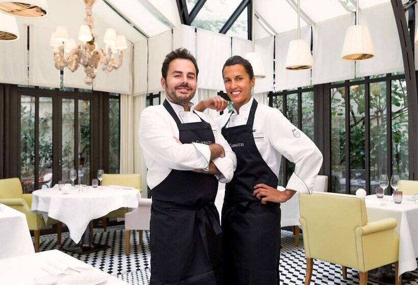 בית מלון כפרי Le Royal Monceau  Raffles Paris