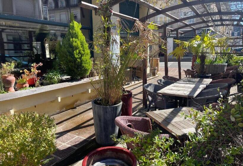 فندق Logis Hôtels Le Saint Georges