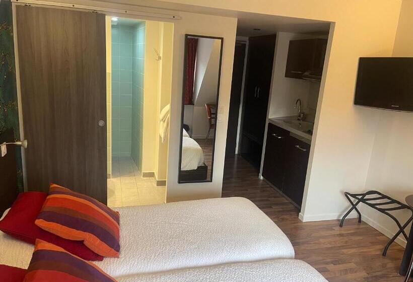 בית מלון כפרי Logis Hôtels Le Saint Georges