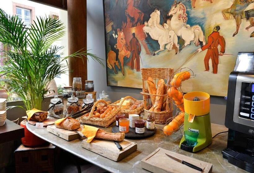 فندق Logis Hôtels Le Saint Georges