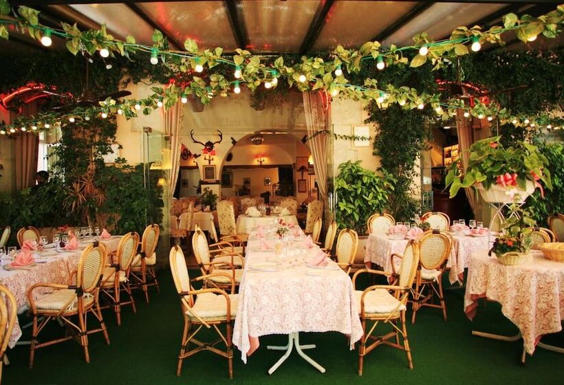 فندق Logis Le Relais Imperial