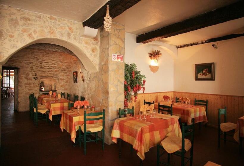 فندق Logis Le Relais Imperial