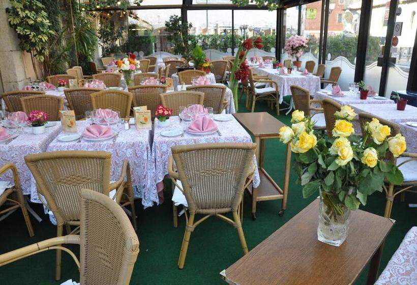 فندق Logis Le Relais Imperial