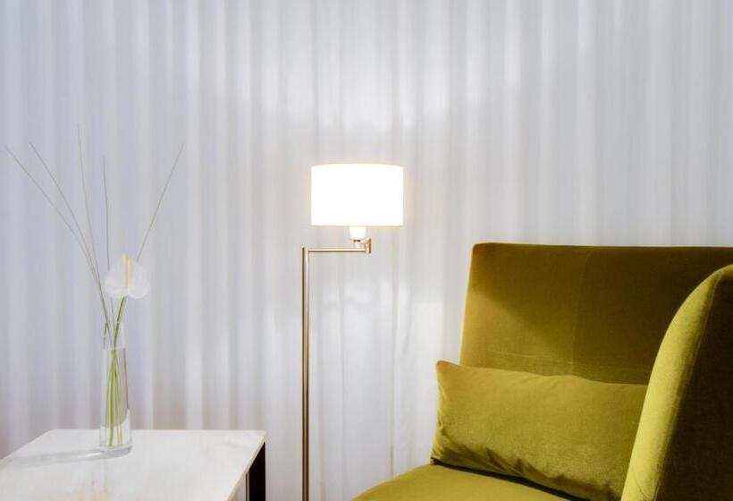 Отель Maison Pic