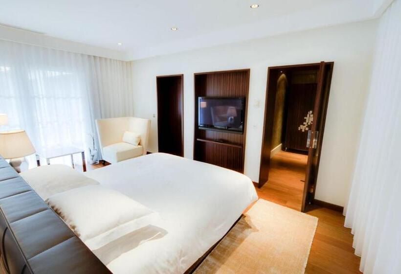 Отель Maison Pic