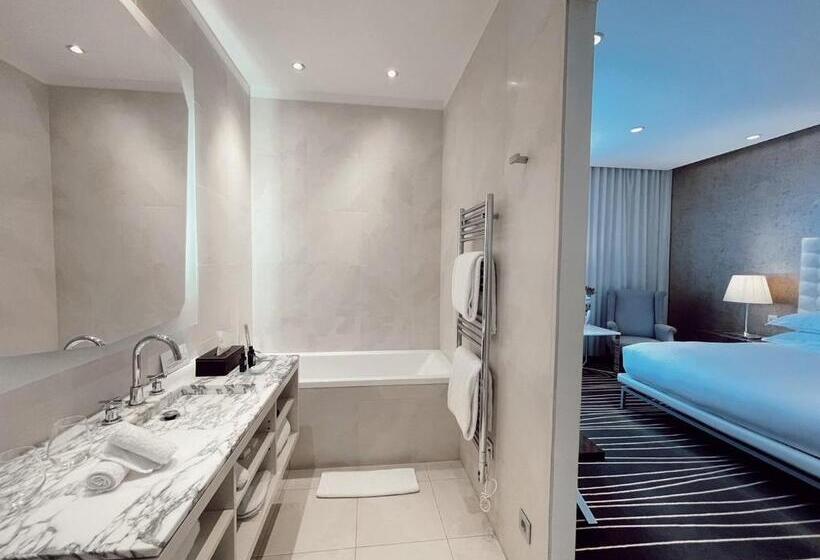 Отель Maison Pic