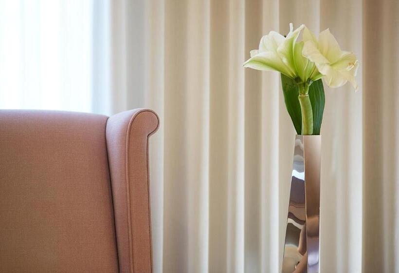 Отель Maison Pic