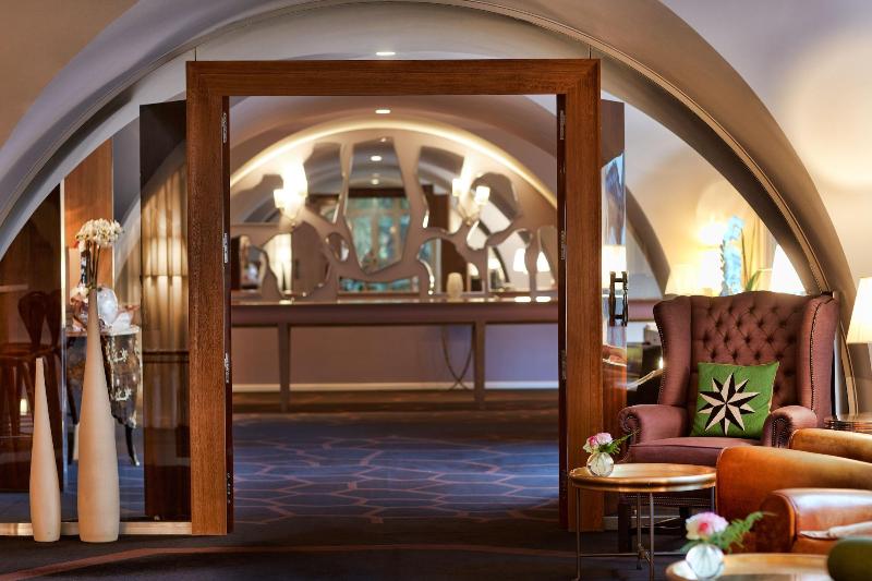 Отель Maison Pic