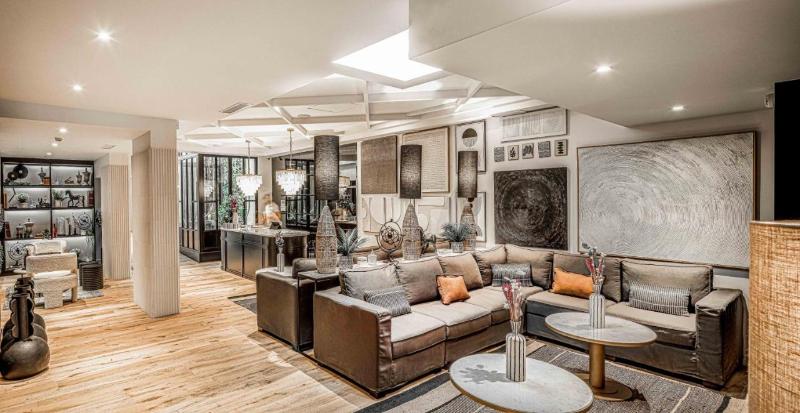 هتل Maisons Du Monde Hôtel & Suites   La Rochelle Vieux Port