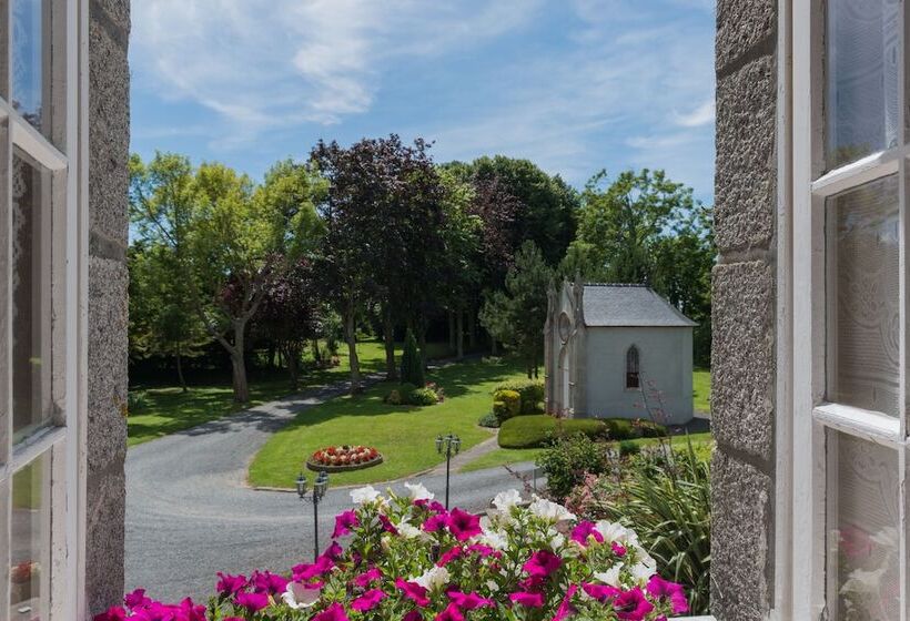 Отель Manoir De La Roche Torin, The Originals Relais