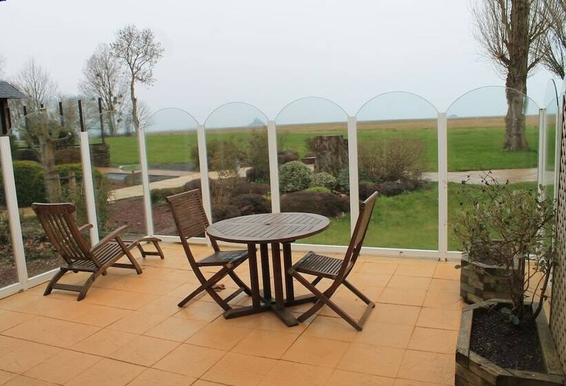 Отель Manoir De La Roche Torin, The Originals Relais