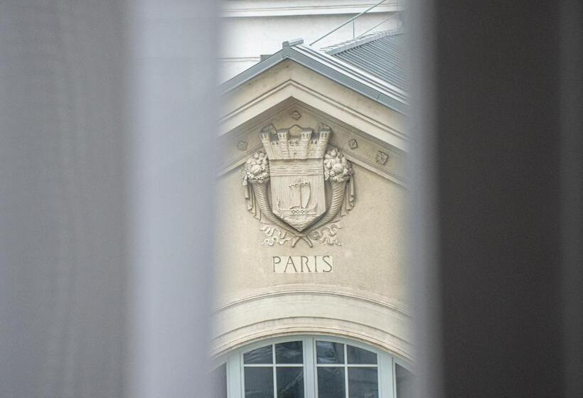 هتل Mercure Lyon Centre Château Perrache