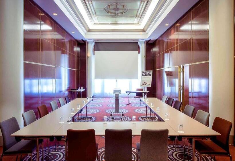 هتل Mercure Lyon Centre Château Perrache