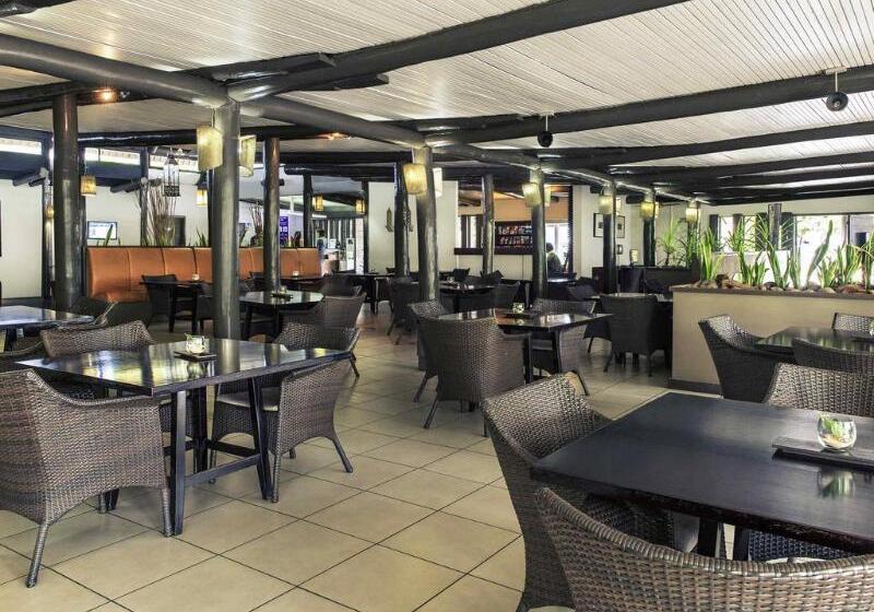 Отель Mercure Nadi