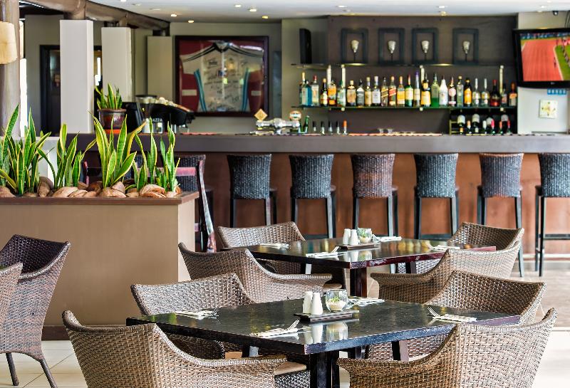 Отель Mercure Nadi