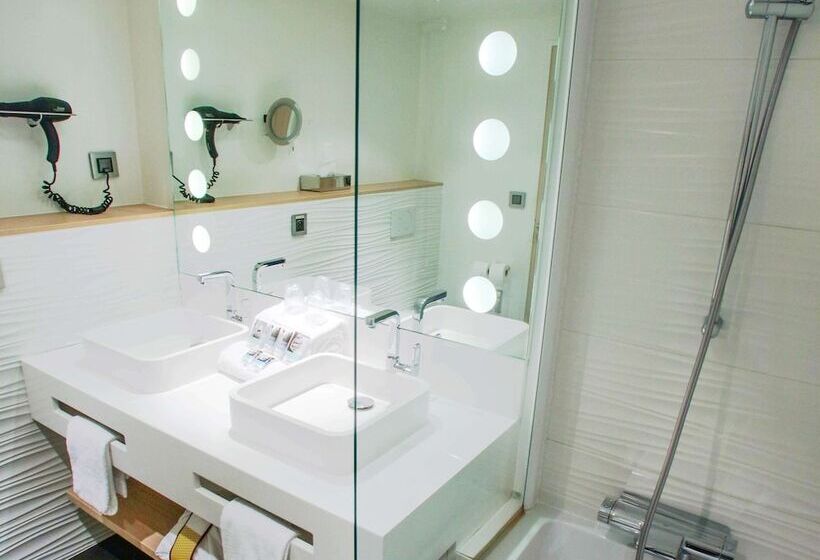 هتل Mercure Orleans Centre Bords De Loire