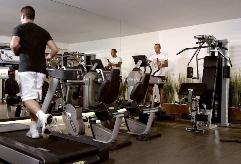 هتل Mercure Orleans Centre Bords De Loire