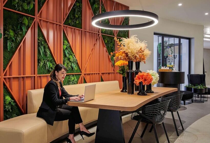 فندق Mercure Paris La Defense