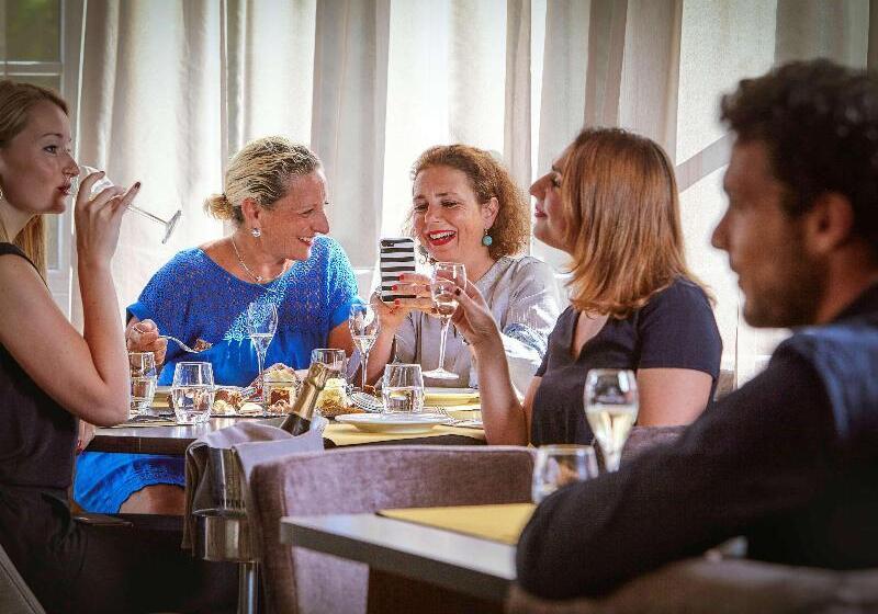 בית מלון כפרי Mercure Paris Saint Cloud Hippodrome