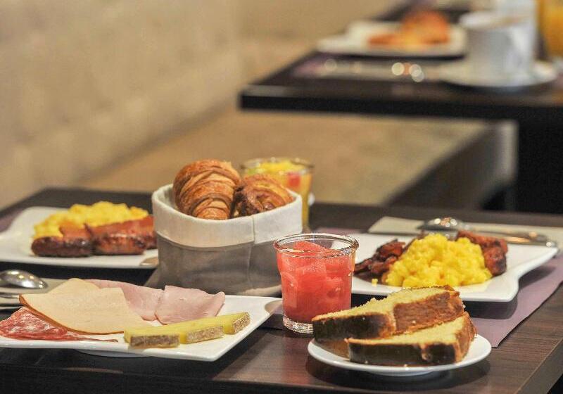 בית מלון כפרי Mercure Paris Saint Cloud Hippodrome