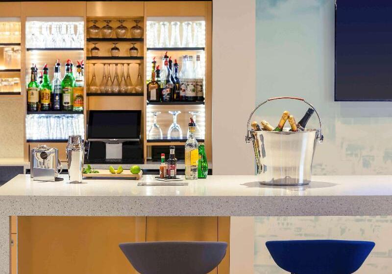 Отель Mercure Rouen Centre Cathedrale