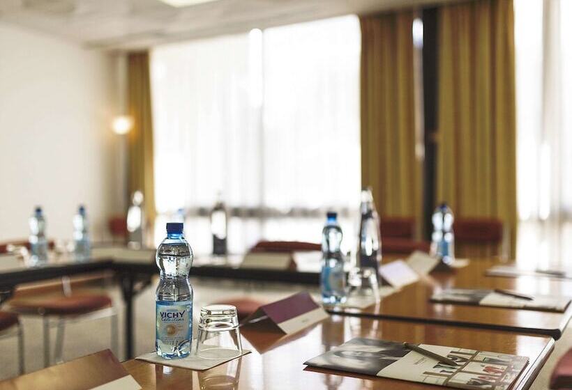 בית מלון כפרי Mercure Vichy Thermalia