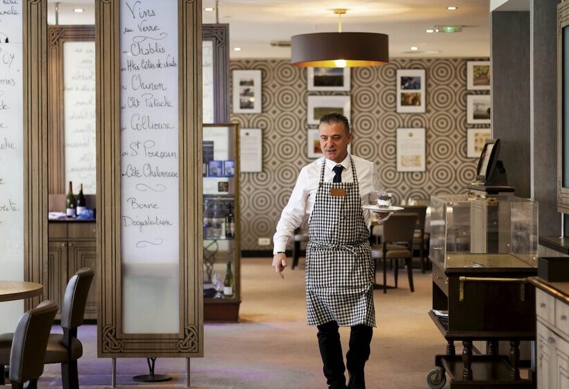 בית מלון כפרי Mercure Vichy Thermalia