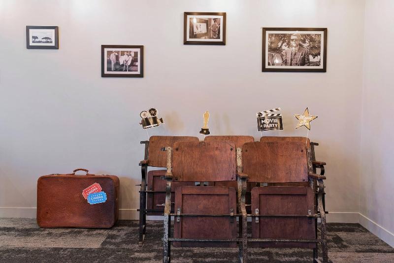 酒店 Moxy Lyon Airport