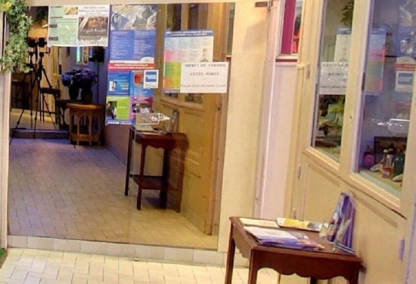 فندق Notre Dame Auxiliatrice