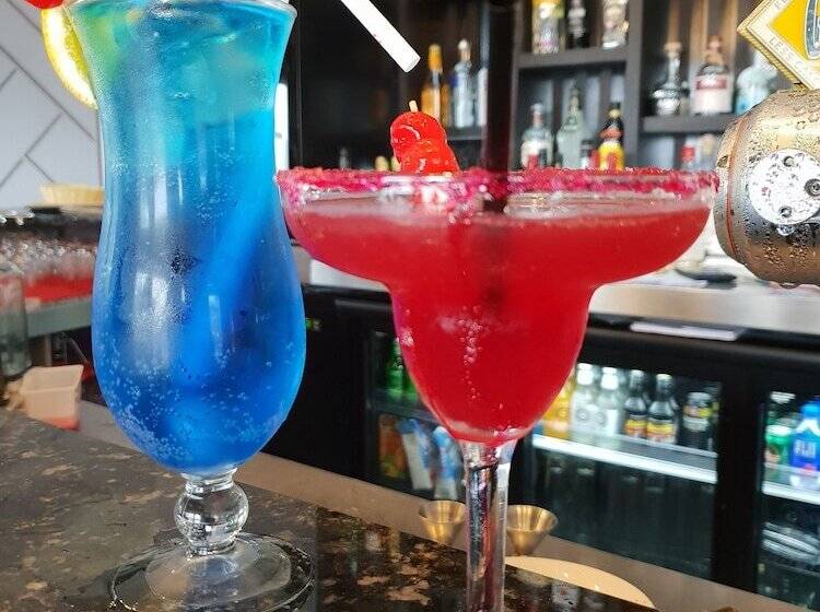 هتل Peninsula International