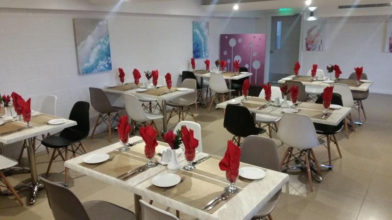 هتل Peninsula International