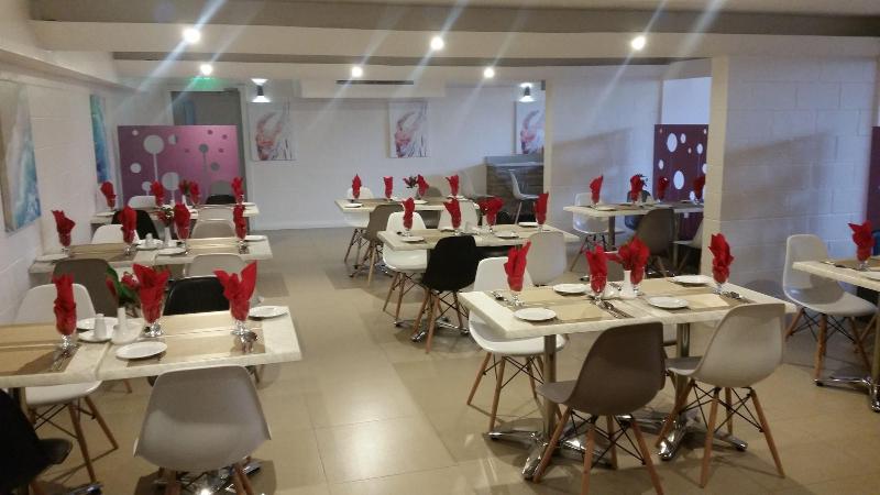 هتل Peninsula International