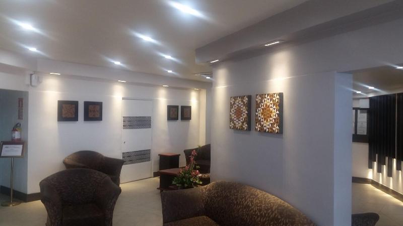 هتل Peninsula International