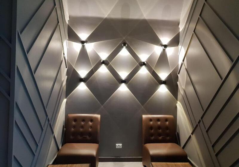 هتل Peninsula International