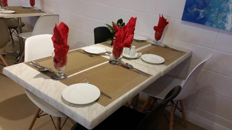 هتل Peninsula International