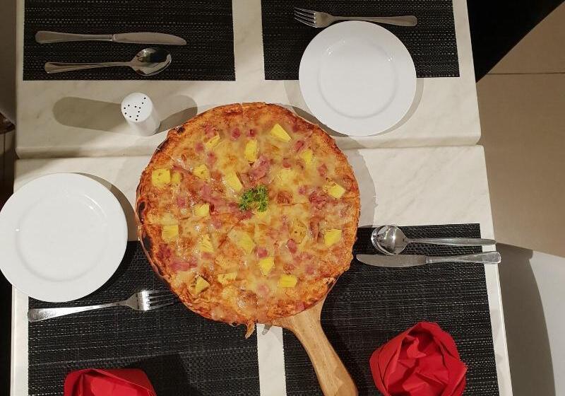 هتل Peninsula International