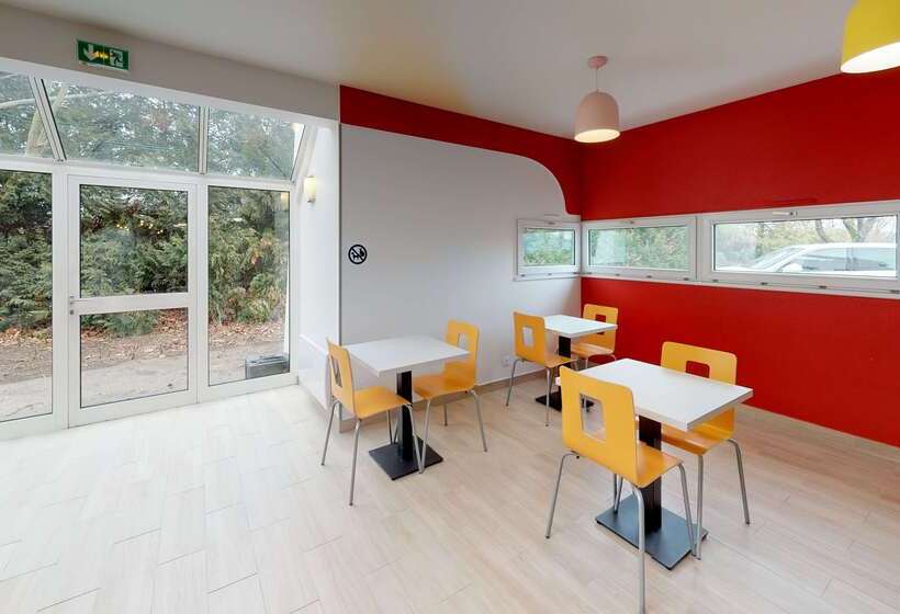 هتل Premiere Classe Reims Ouest  Tinqueux