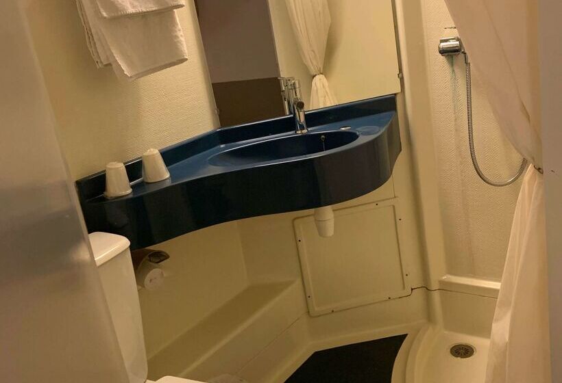 هتل Premiere Classe Reims Ouest  Tinqueux