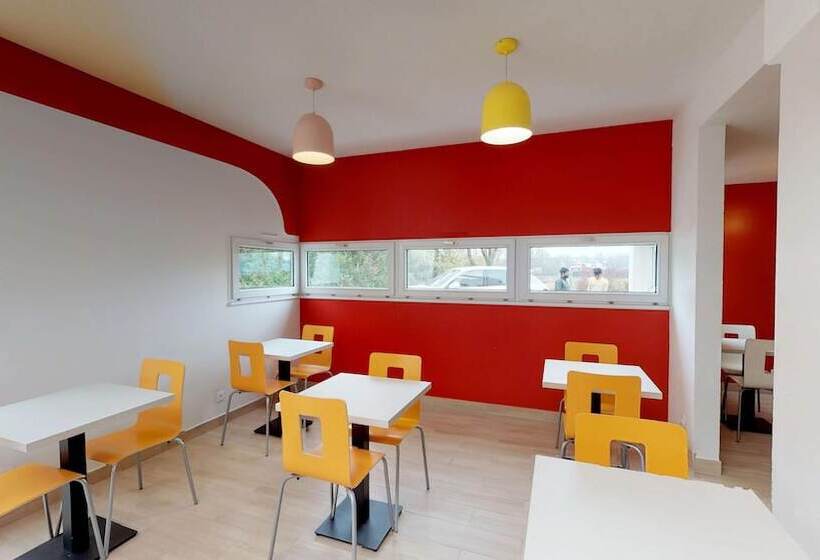 هتل Premiere Classe Reims Ouest  Tinqueux