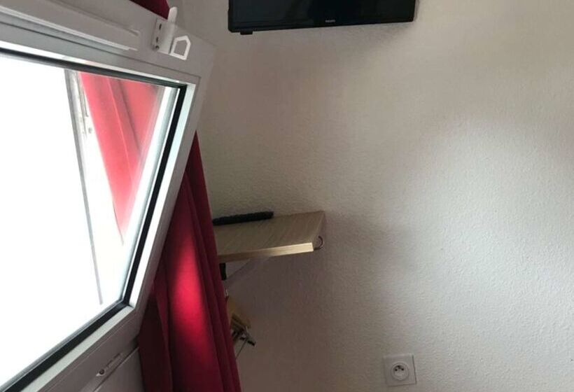 Отель Premiere Classe Rennes Sud Est