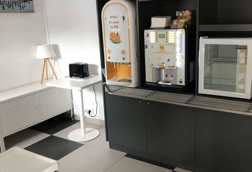 Отель Premiere Classe Rennes Sud Est