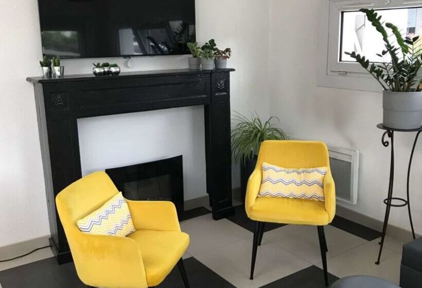 Отель Premiere Classe Rennes Sud Est