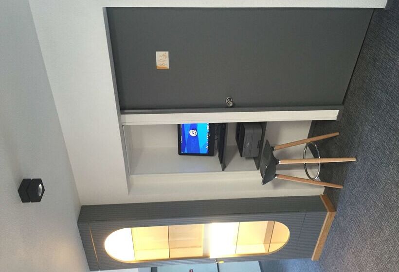 Отель Premiere Classe Rennes Sud Est