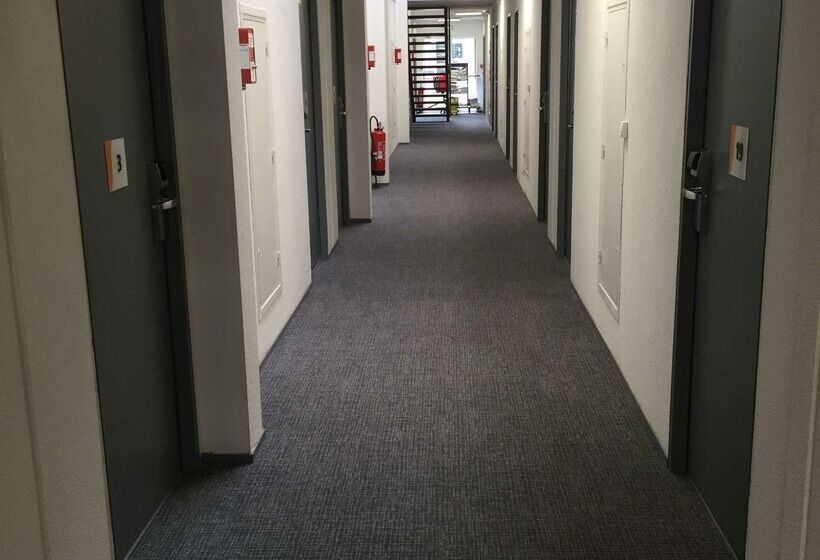 Отель Premiere Classe Rennes Sud Est