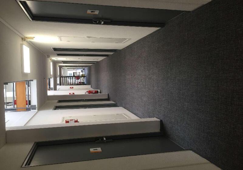 Отель Premiere Classe Rennes Sud Est