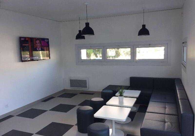 Отель Premiere Classe Rennes Sud Est