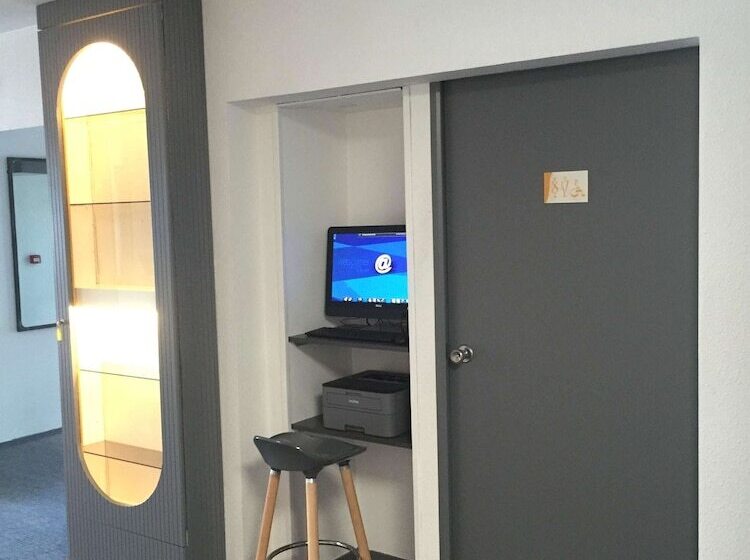 فندق Premiere Classe Rennes Sud Est