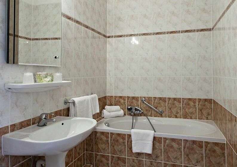 Отель The Originals Boutique, Hôtel Des Princes, Strasbourg Centre