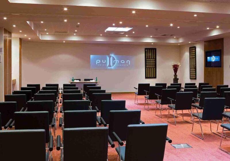 호텔 Pullman Toulouse Airport